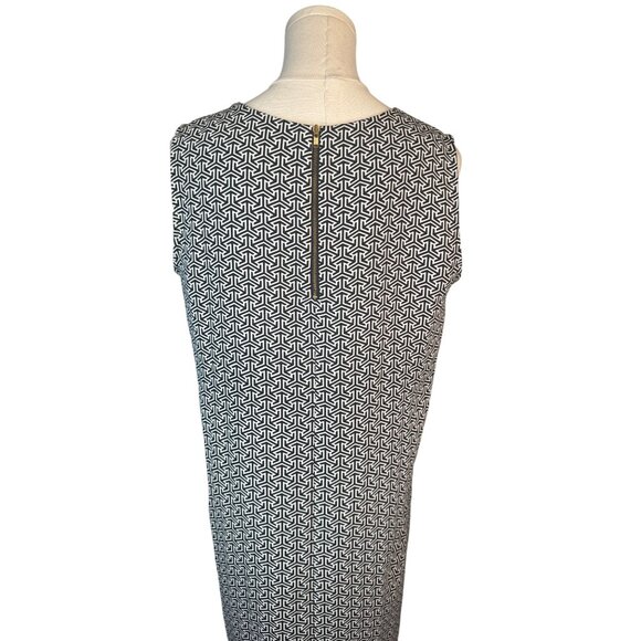 2/$30 Adrienne Vittadini Size 10 Black/White Geometric Sleeveless Sheath Dress - Picture 10 of 16